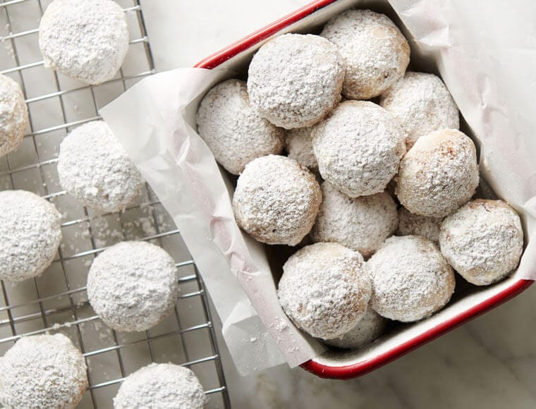 A Taste of Christmas: Pecan Snowball Cookies & Travel Tips