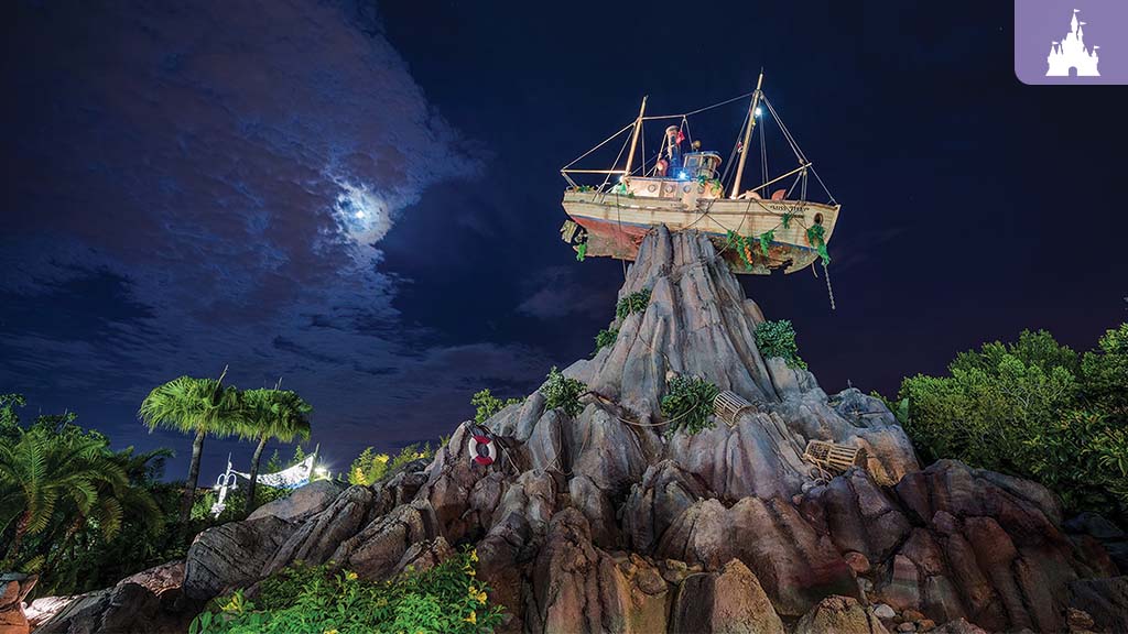 🌟 Glow With the Flow at Disney's Typhoon Lagoon: Join the Magical Disney H2O Glow After Hours! 🌊🎉